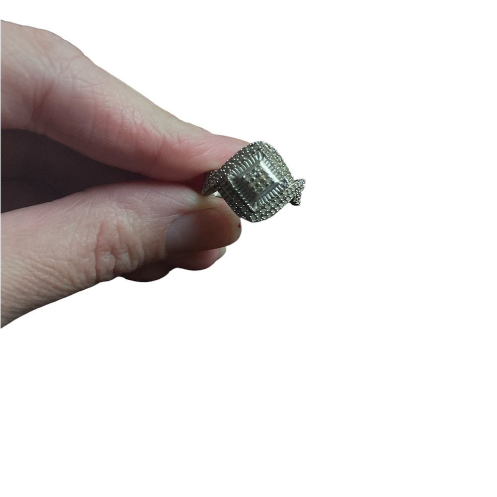 Diamond Shaped Sterling Silver Ring - image 1